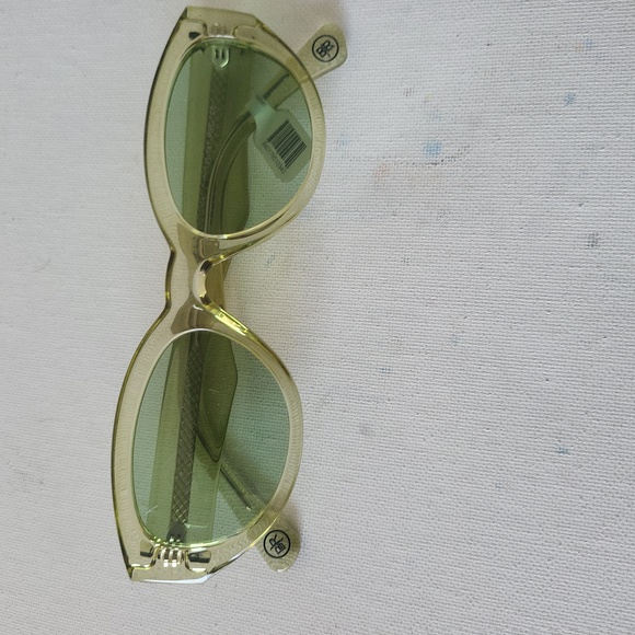 Dime Accessories Dime Optics X Becky G Sunglasses In Jade Black